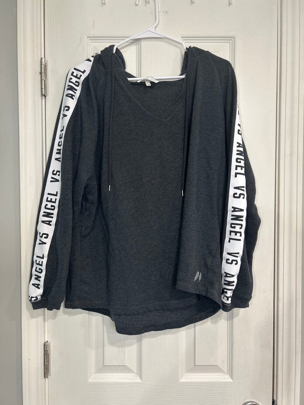 Victoria's Secret VS Angel Gray V-Neck Pullover Hoodie Sleeve Graphic Large